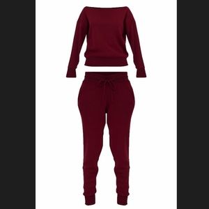 WHO DOES LOVE BURGUNDY ⁉️⁉️